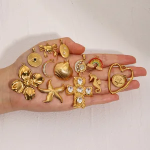 OEM Wholesale Fashion 18K Gold Plated Stainless Steel Cross Pendant Jewelry Accessories for Making Customized Jewelry