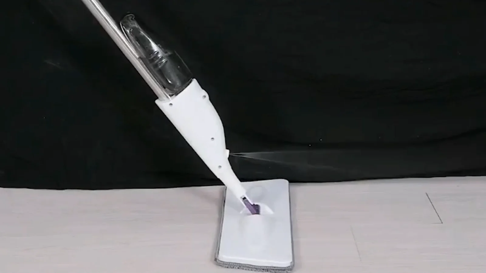 Hot Sale Microfiber Flat Healthy Water Spray Mop For Floor Window House