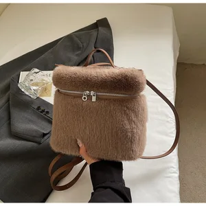 Luxury Minimalist Handbag for Women With Stylish Design and Solid Color for Everyday Casual Use