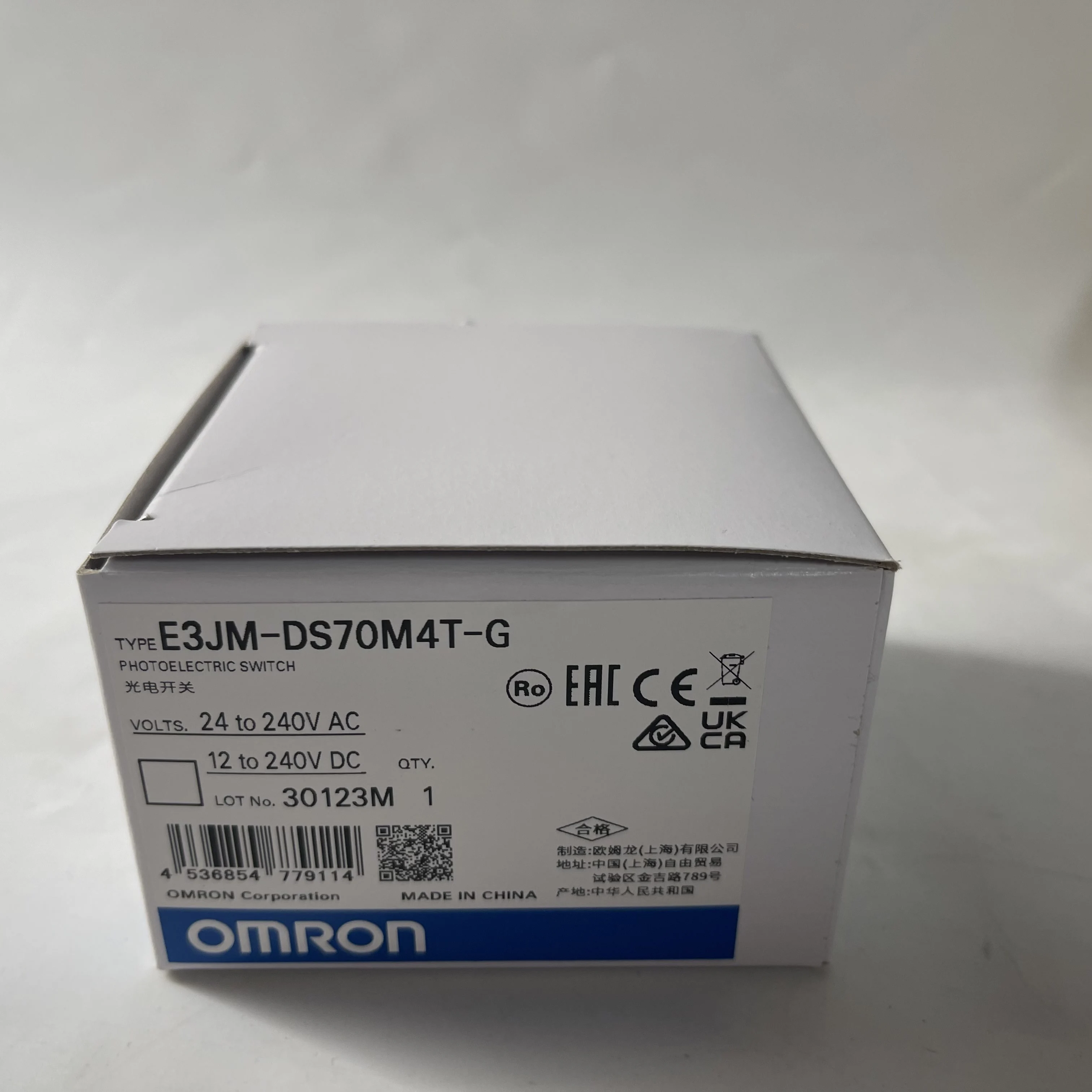 OMRON Photoelectric Switch E3JM-DS70M4T-G