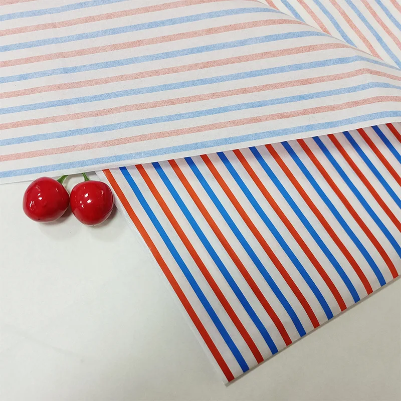 Белая салфетка 17 г/кв. М с черной печатью