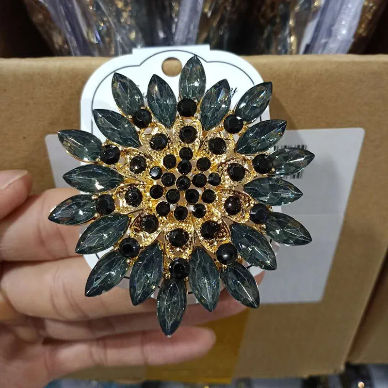 Factory Directly Sale Assorted Colors Marquise Crystal Rhinestones Flower Brooches for Women or Wedding Decoration