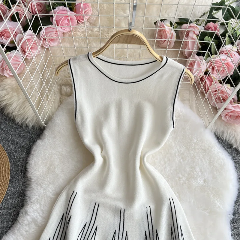 korean knitted dress Sweater Dress Female Winter Warm Long-Sleeved Knitted Dress Korean Fashion Casual Sexy V-Neck Solid Color Mid-Length Dress : Buy Online at Best Price in KSA
