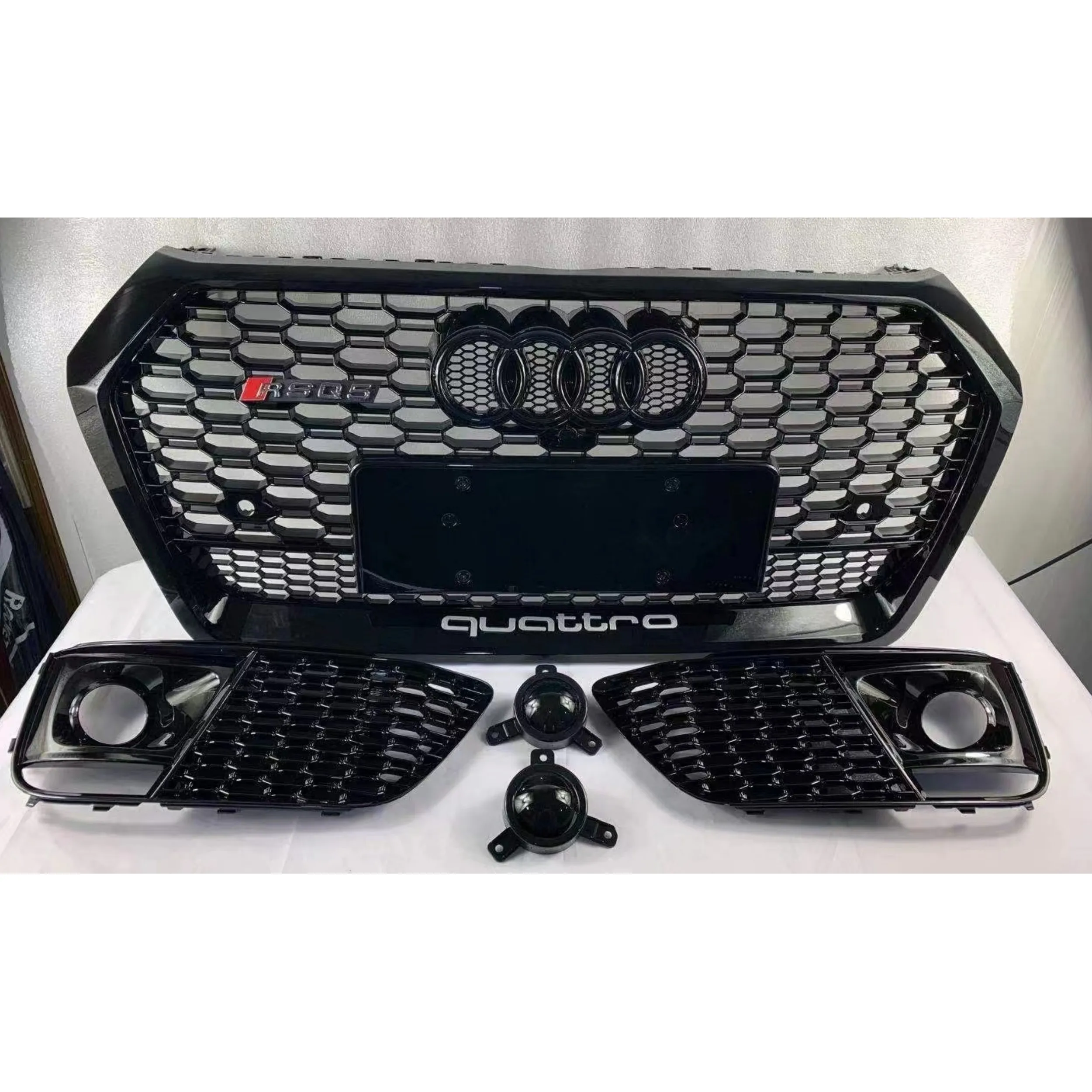 Car grilles for Audi Q5 20182020 year upgrade to RSQ5 model include