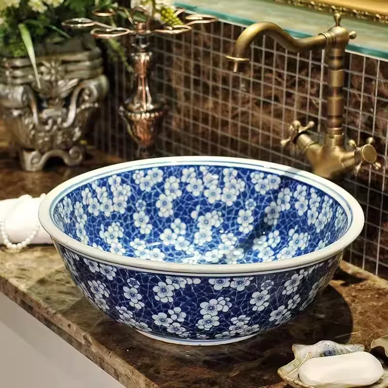 Antique-Chinese-Blue-and-White