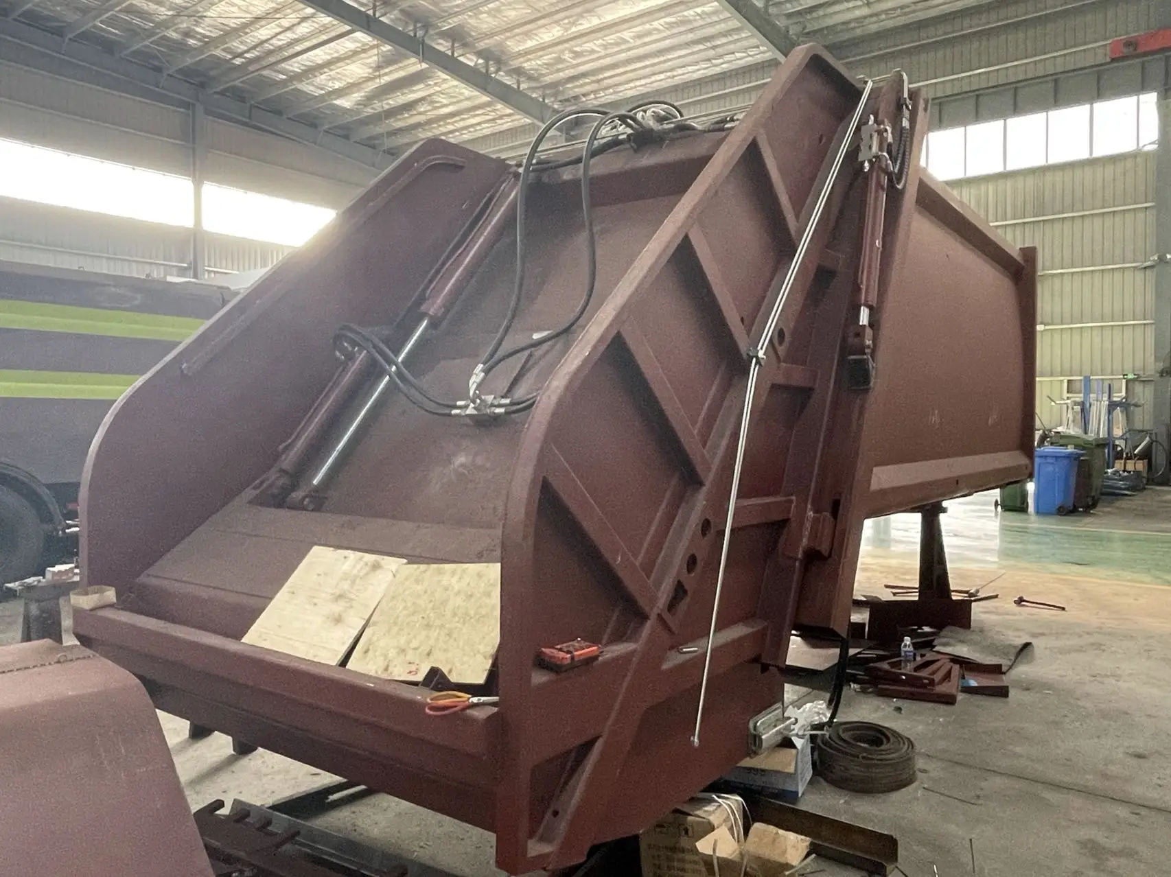 Верхняя часть грузовика для уплотнения мусора 4-25 куб. М