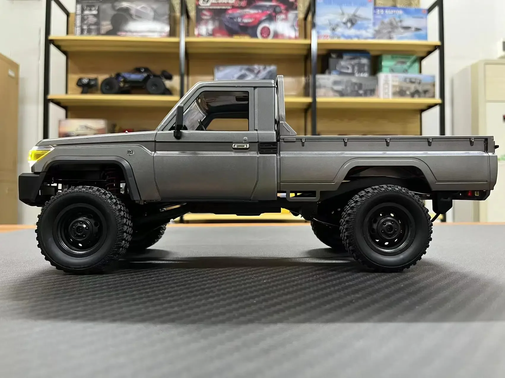 ZWN 1:12 フルスケール RC カー MN82 pro MN82 Pro RC Car 1/12 4WD Simulation Off-road Climbing Car