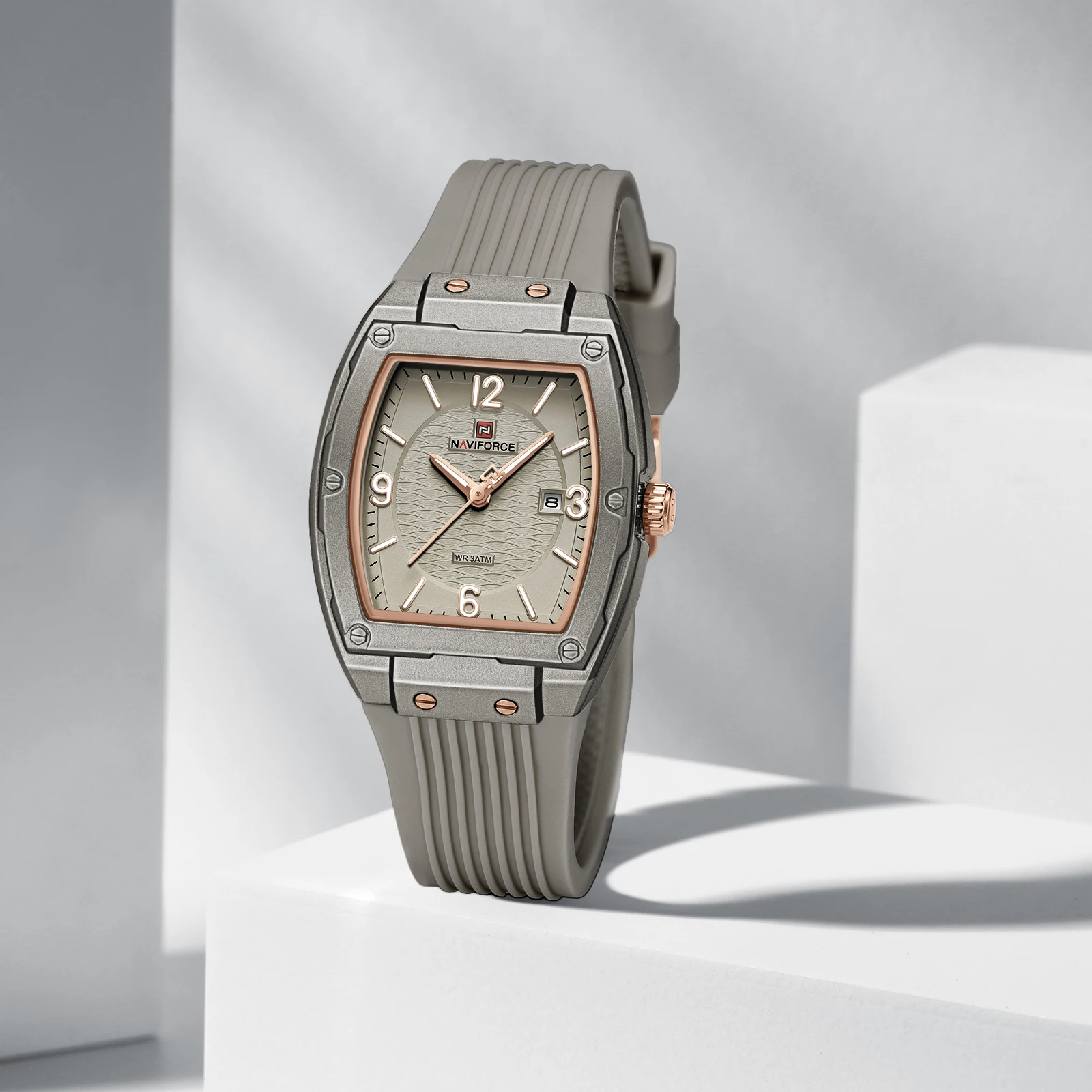 NAVIFORCE Women Watch Top Brand Luxury Fashion Original Luminous Wristwatch Silicone Bracelet Original Simple Female Clock 5070