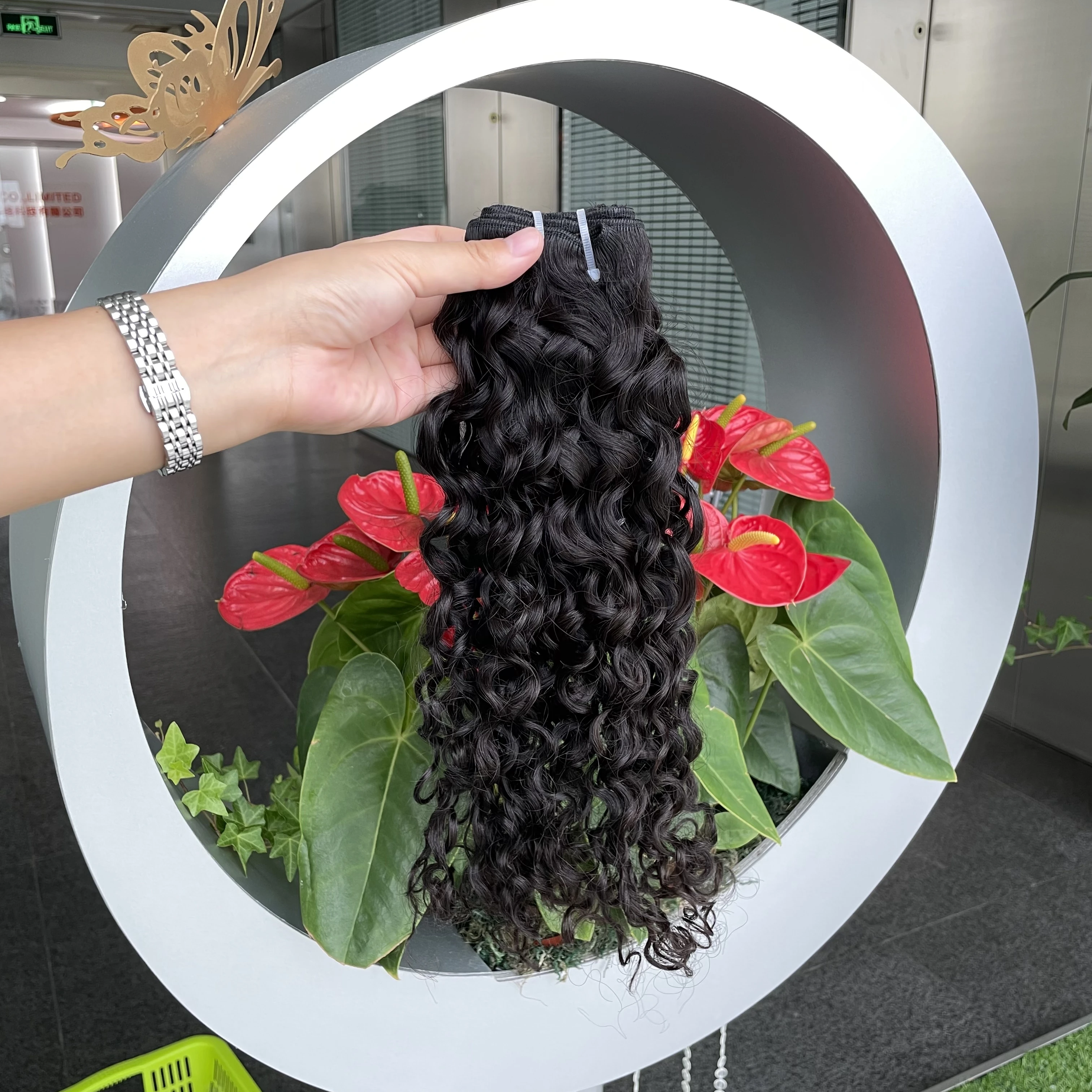 Human Hair Weave 1B Natural Wave - Perfect for Black Women
