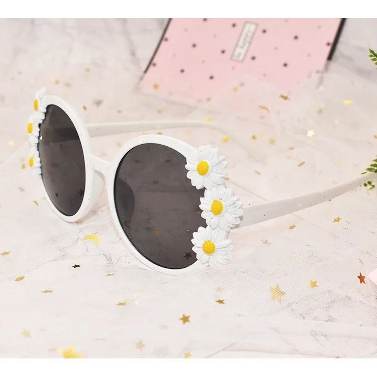 2022 New Trend Small Flower Frame Party Sun Glasses Sexy Crazy Plastic  Sunglasses