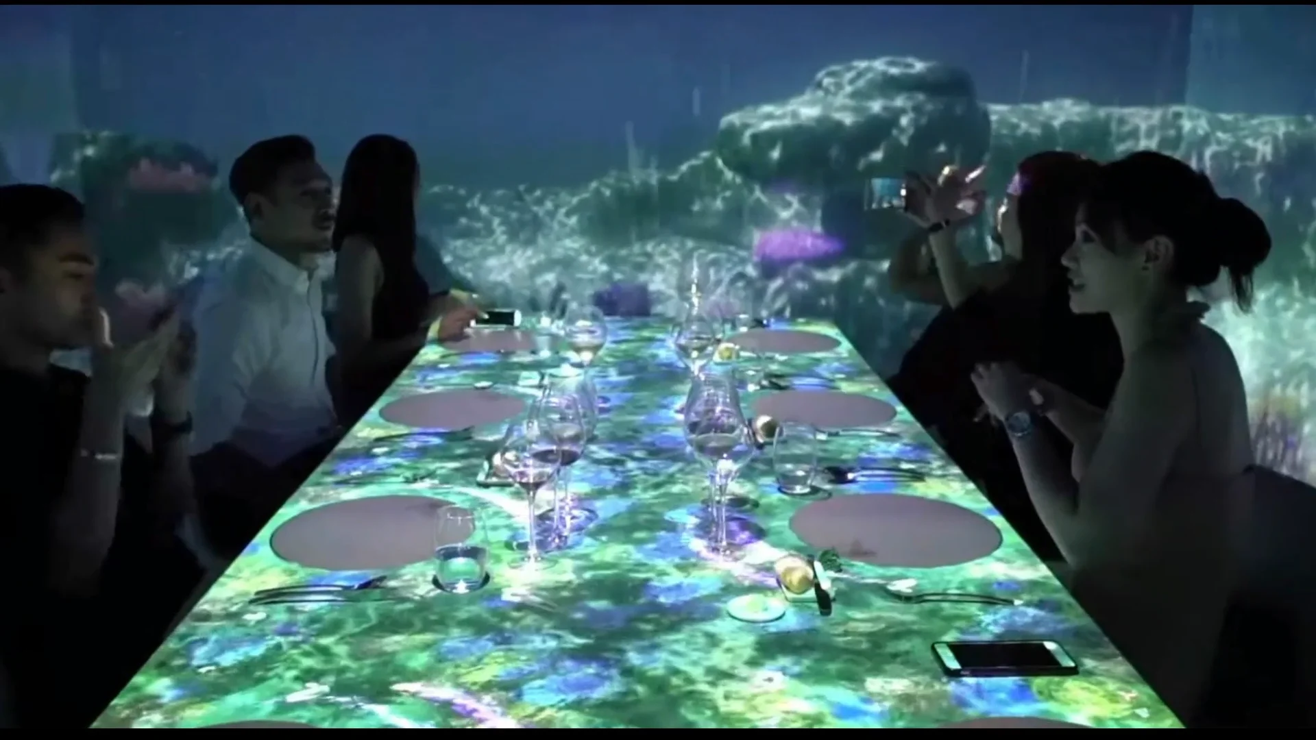Ambient Restaurant Immersive Projection - Hd26ed4f1fbfd434d8f917d0f57c530b2N