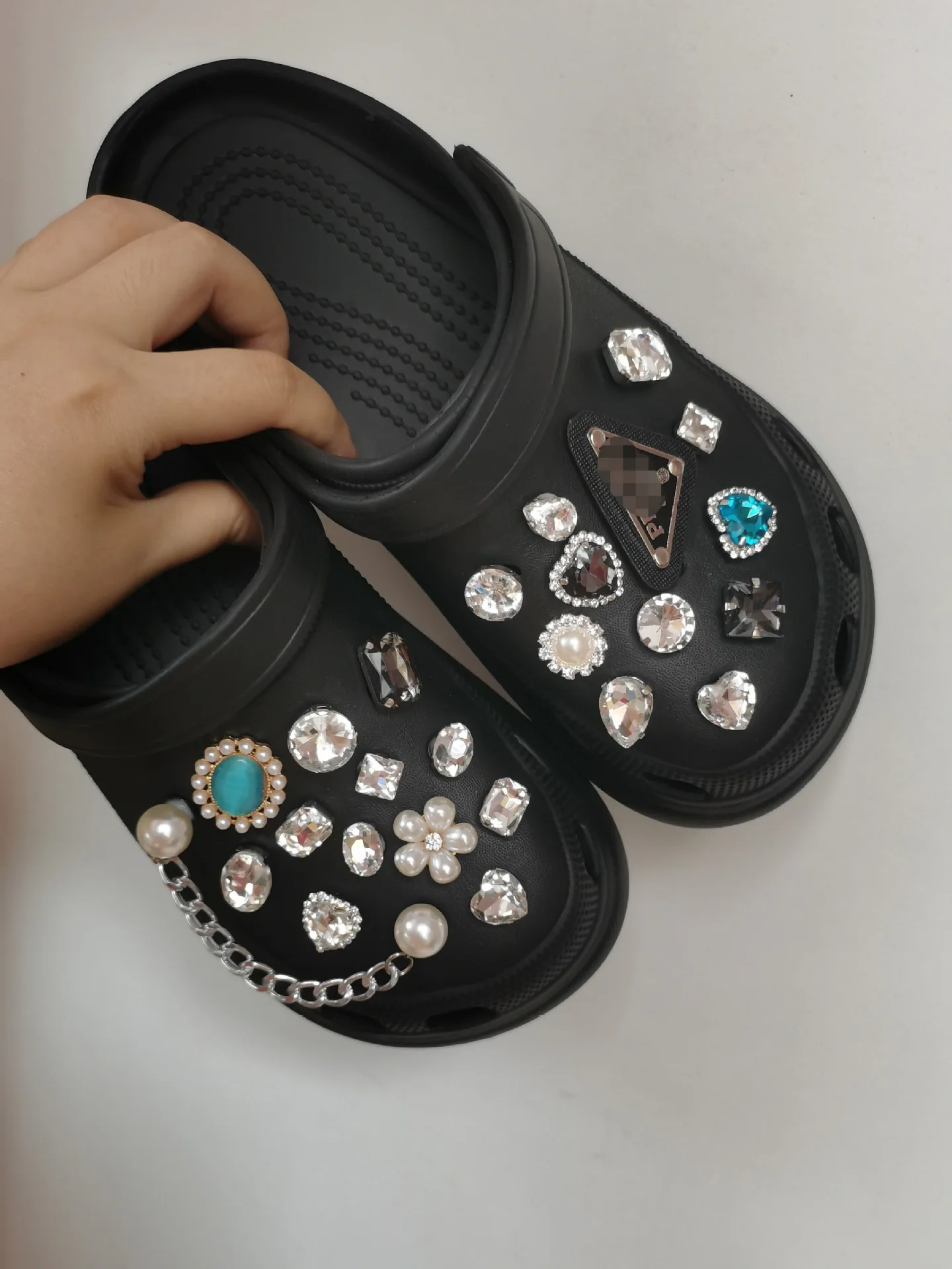 Luxury Brand Designer Gold Metal Shoe Accessories Fine Color Bling  Rhinestone Croc Charms Decaration for JIBZ Clog Girl Gift SHE