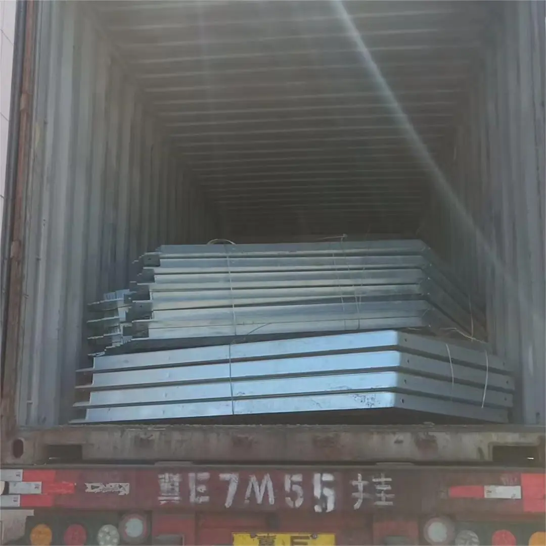 33KV Electrical Cable Fitting Overhead Line Accessories Electric Pole Angle Steel Cross Arm Support