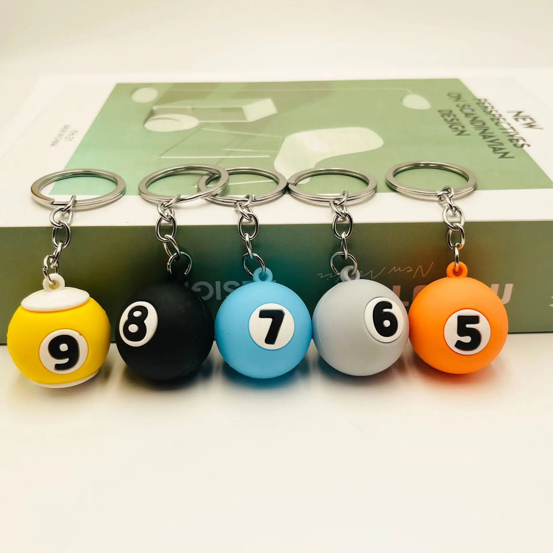 Portachiavi Biliardo Palla N.8 - Set Di 2, Ciondolo In Plastica Nera 25mm, Regalo Per Appassionati Di Biliardo E Biliardini