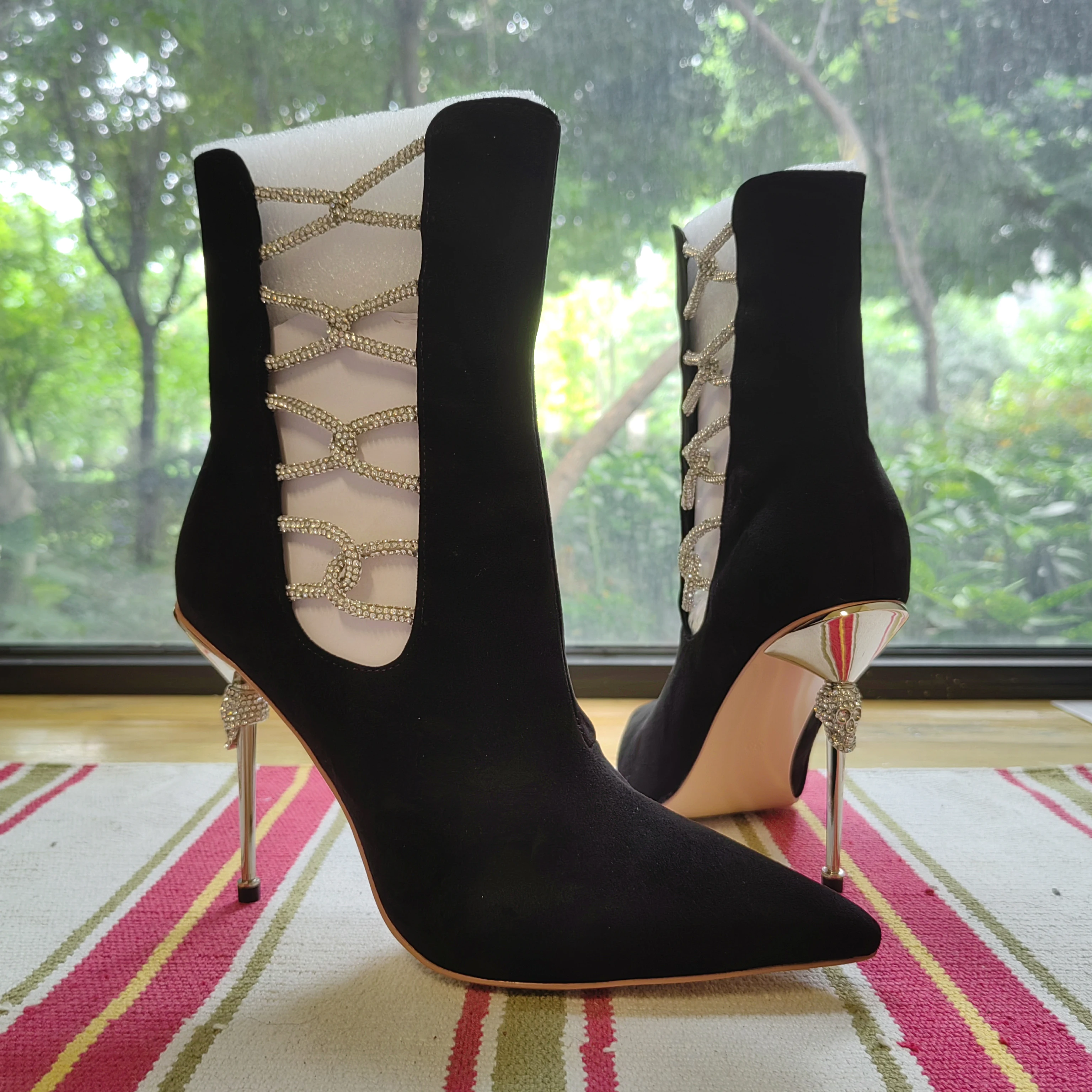 Factory's In-stock Pointed-toe Women's Short Boots with a Hollow Design Featuring Luxurious Skull Pattern and Metal High Heels