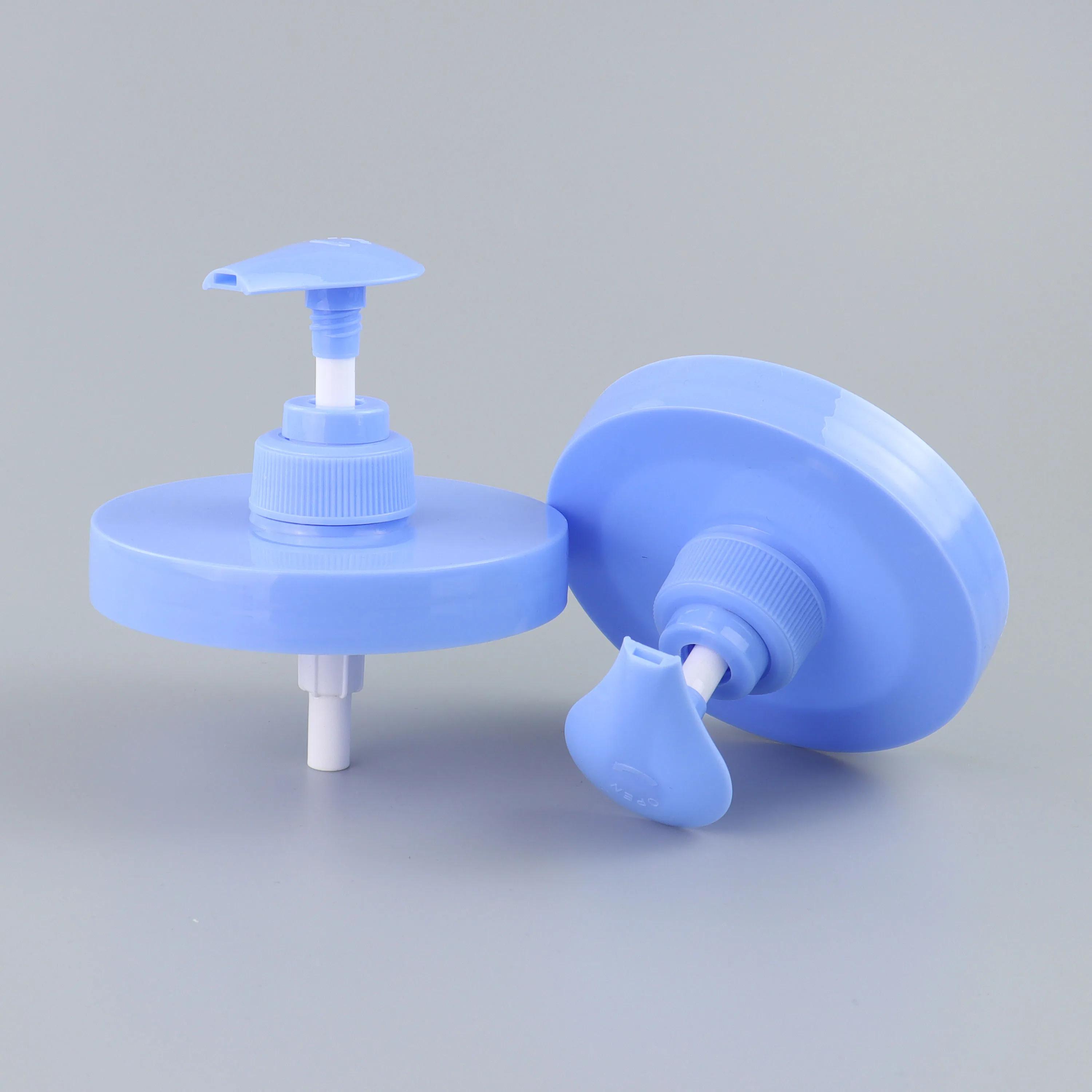 Lotionspumpe med sprayfunktion, 89 mm, side-/midthul, dosis på 2 cc, fjederstopper, spildsikker plastflaskepumpe