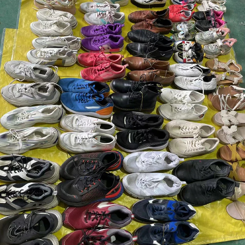 Scarpe Usate in Offerta, Sandali di Marca, Scarpe Sportive di