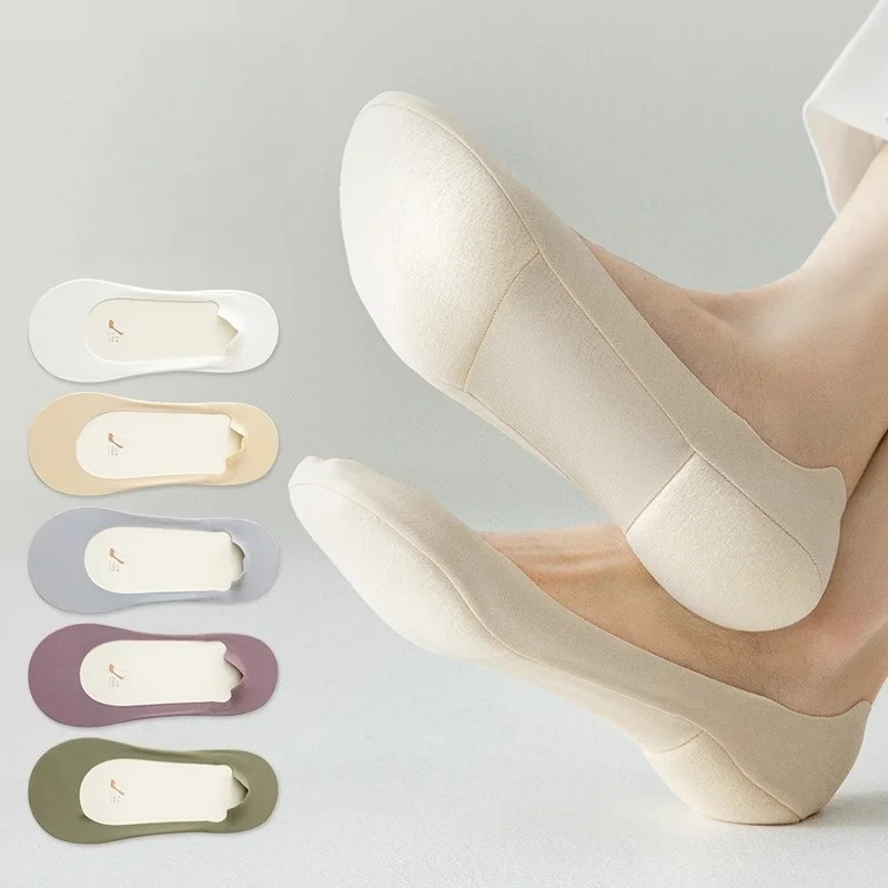 Wholesale Non Slip Seamless No Show Socks Cushion Sole Sweat Absorbent Low Cut Invisible Boat Socks for Women Flats Loafers