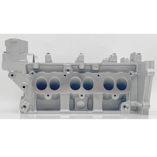 BRAND NEW Engine complete head M1DA AMC910045