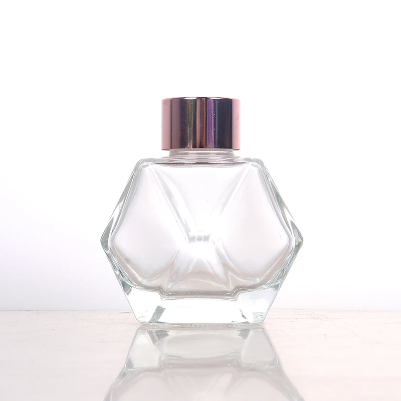 Wholesale 100ml 200ml Refillable Polyhedral Empty Aroma Reed Diffuser Bottle Luxury Packaging with Stick