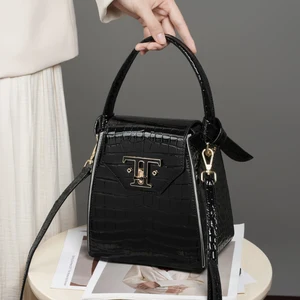 2026 Vintage Designer Women's Genuine Leather Alligator Bucket Bag Luxury Retro Style Shoulder Handbags Bolsos De Mujer