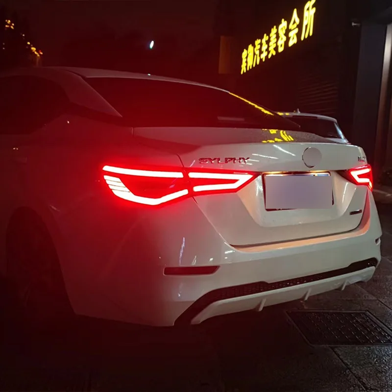 Taillight With Dynamic Turning Signal Lights Rear Lamp for Nissan 14th Generation Sylphy Sentra Pulsar 2020 2021