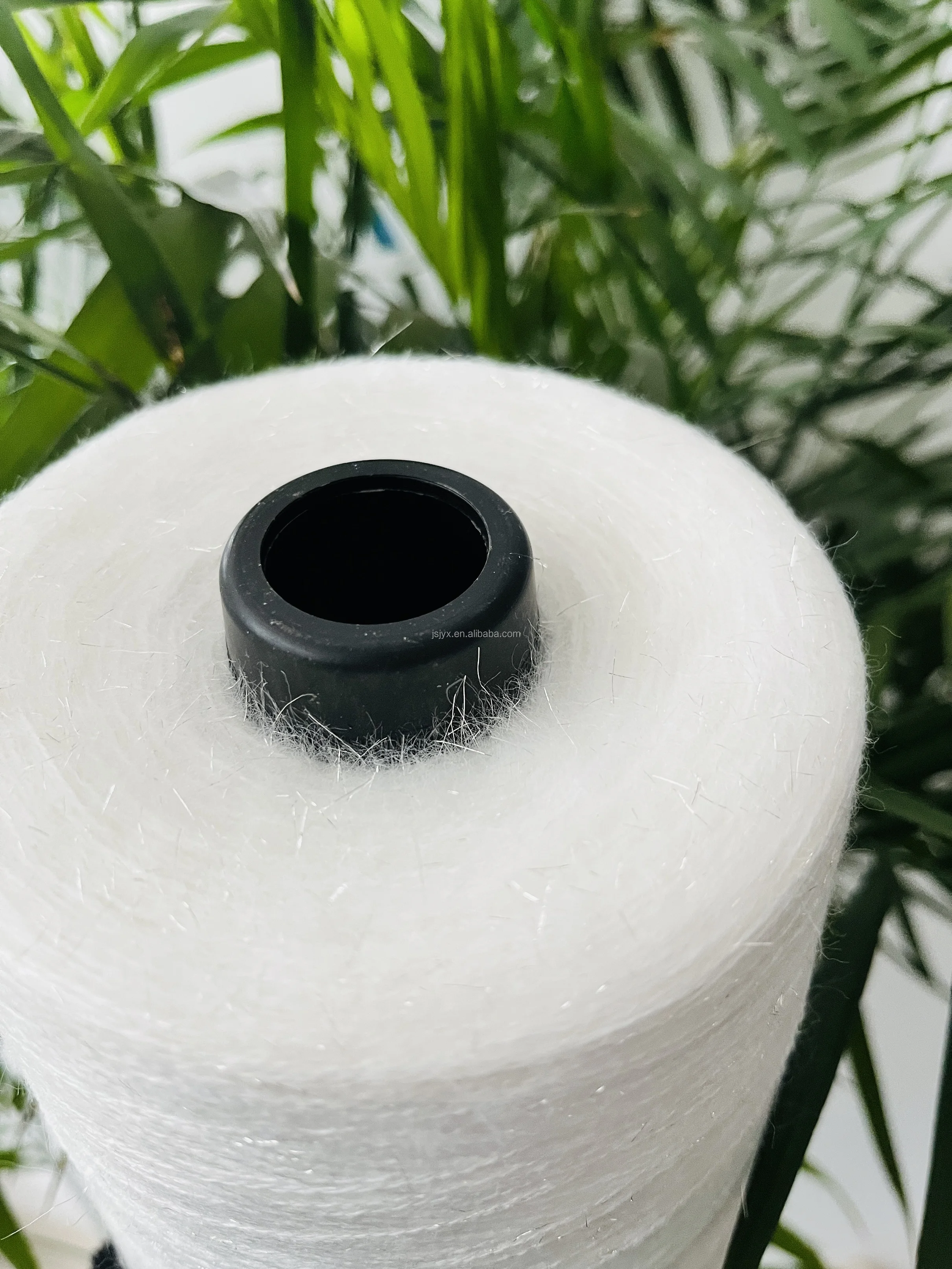 Пряжа с цветным сердечником окрашенная на конусе 28/2 нм акриловый нейлон Pbt люрексом акрил