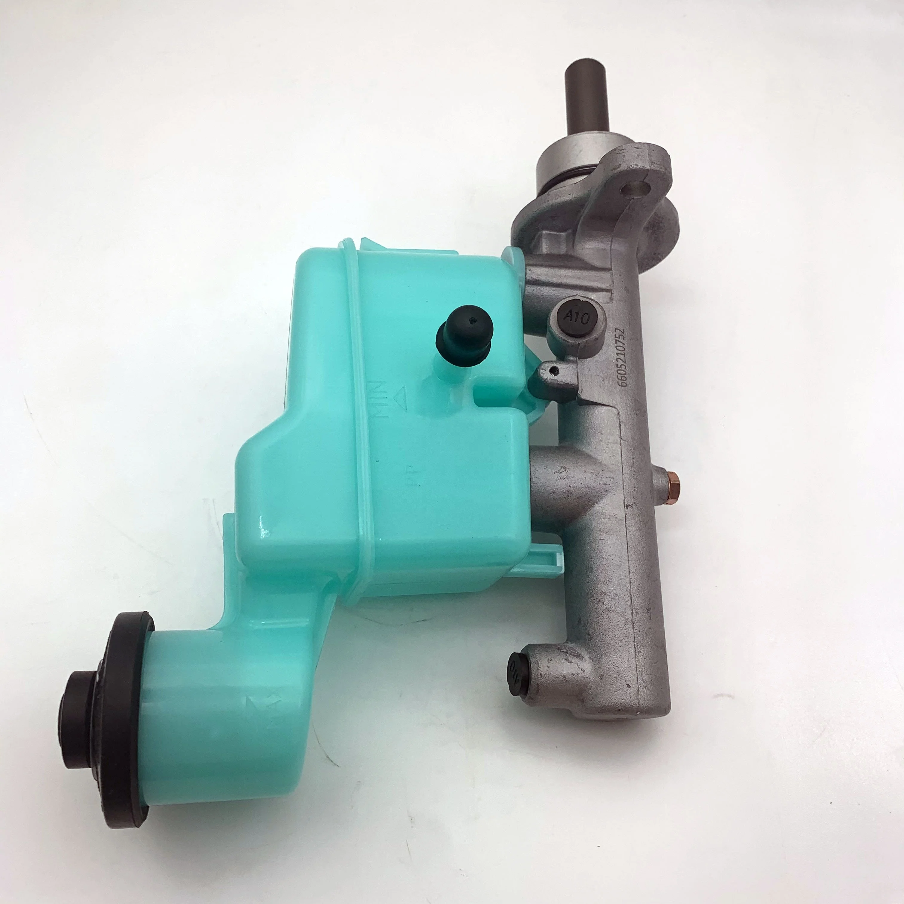 Buy Brake Master Cylinder Fit For Toyota Hilux GGN15 GGN25 KUN16 KUN26 2005-2019 Online
