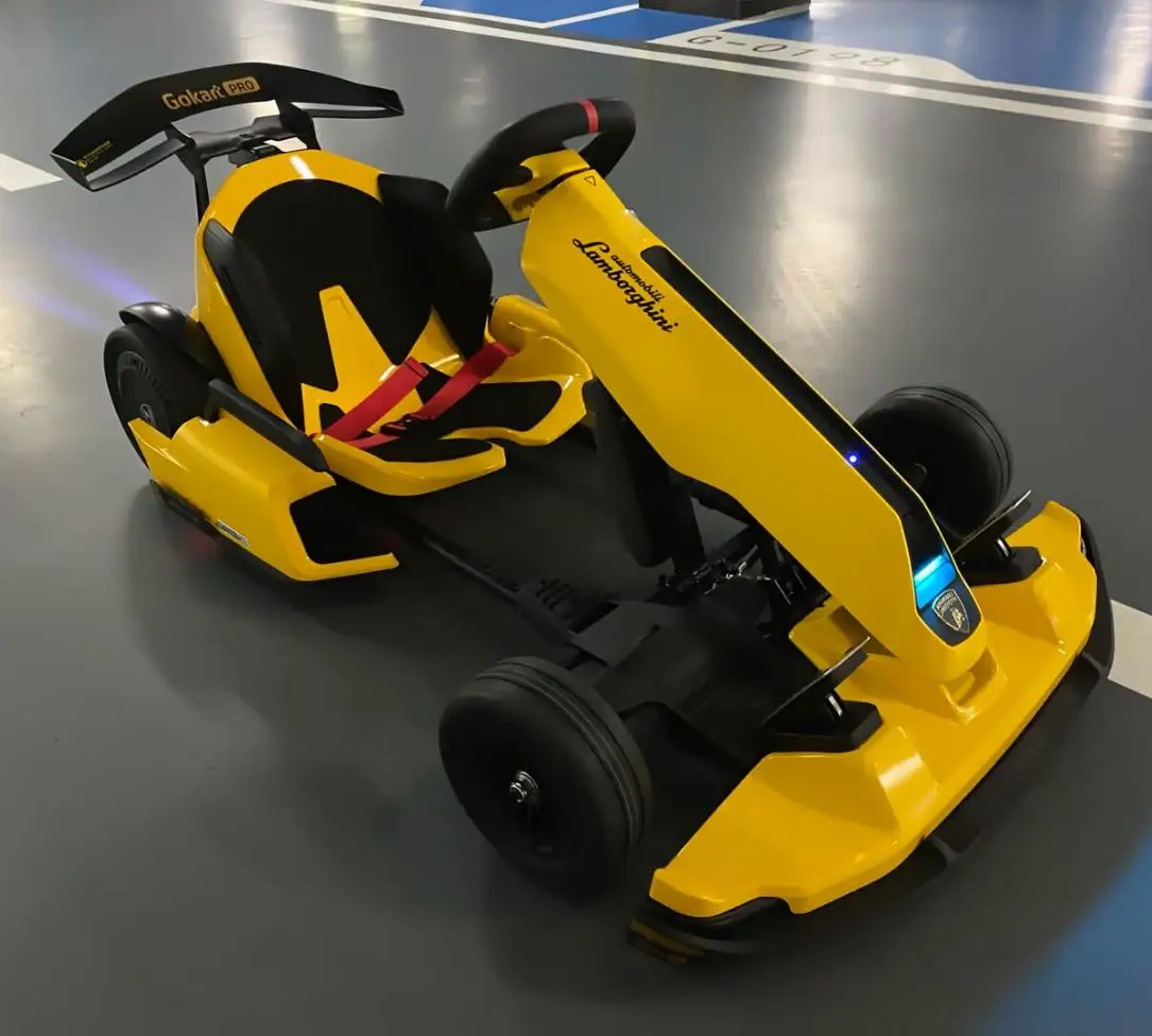 En images] Le kart électrique convertible en scooter signé Lamborghini et  Xiaomi