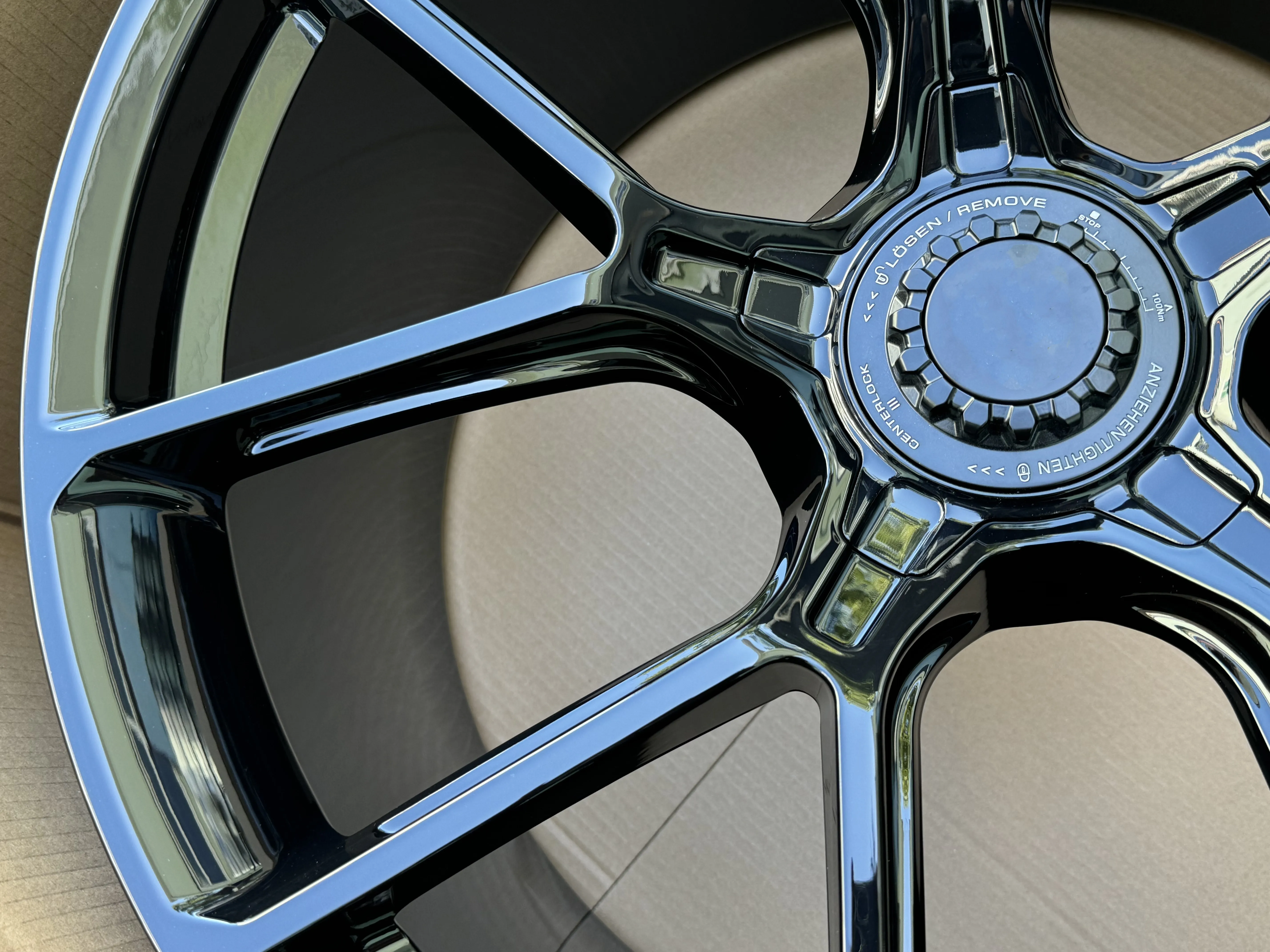 Forged Wheels Rims With Center Lock Caps for Porsche 992 GT3