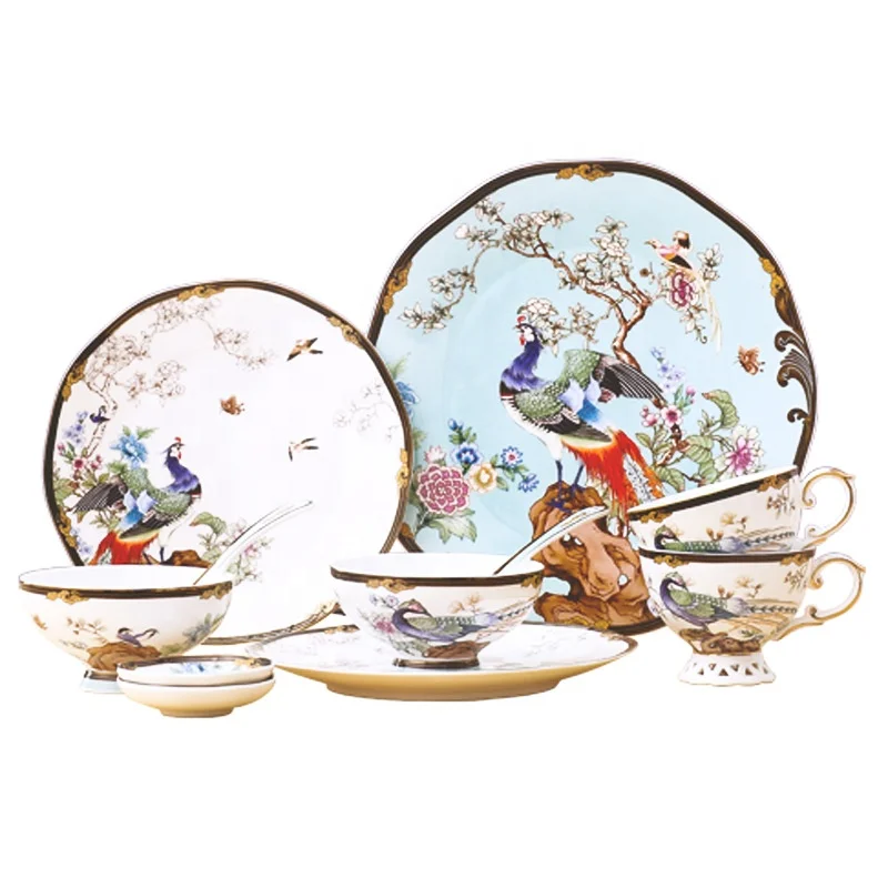 Luxury Ceramic Tableware Set Minimalist Dinnerware Sets Porcelain Plates Set Bone China Giveaways 6 People