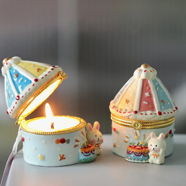 Wholesale Creative Colored Christmas Small Mini Novelty Luxury Ceramic Jar Scented Candles With Lid for Gift Set