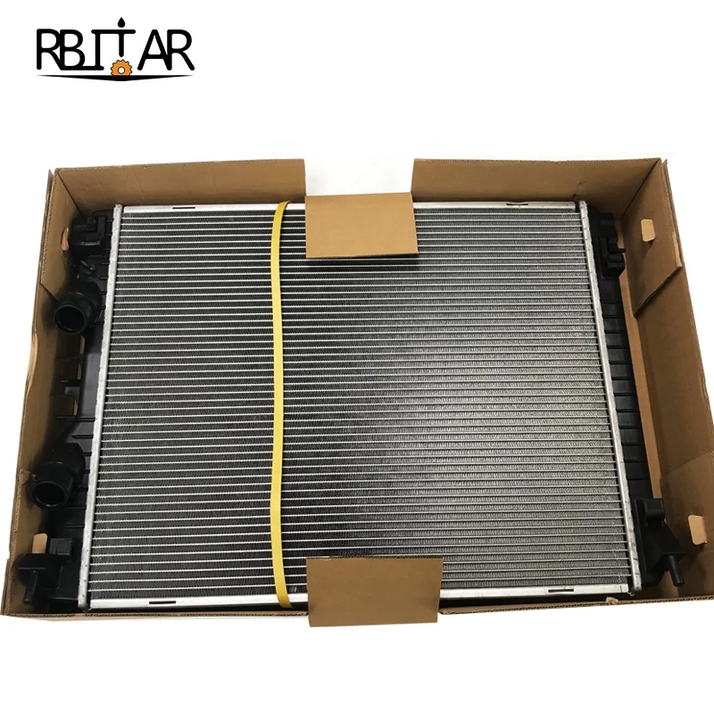 Auto Engine Water Radiator OEM 670038340 New Aluminum Auto Parts for Ghibli Quattroporte M156 12 Months Warranty
