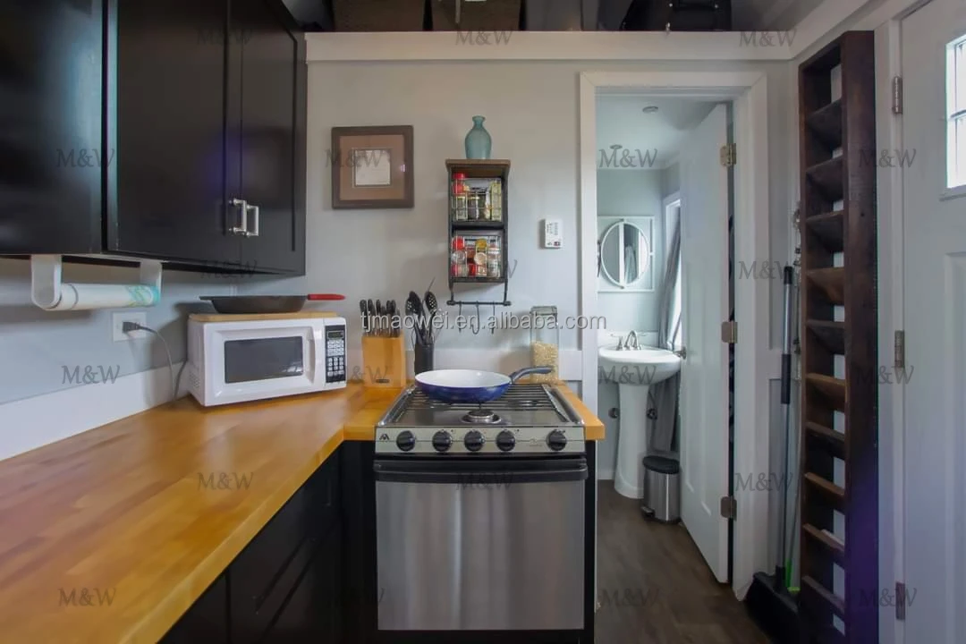 Top Selling Modern Prefab Small Prefabricated Home Tiny Mobile Trailer Living Tiny House on Wheel