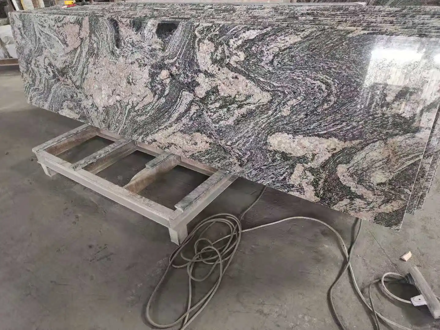 Natural Granite Kitchen Countertop Deluxe Countertop Tile 240 * 60cm