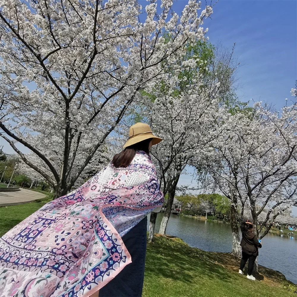Fashion Style Soft Custom Design Printing Woven Polyester Silk Satin Ladies Neck Summer Shawls Scarves Wholesale for Women