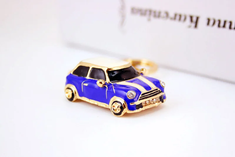 Elegant Car Shape Keychain Perfect Gift for Fashionistas