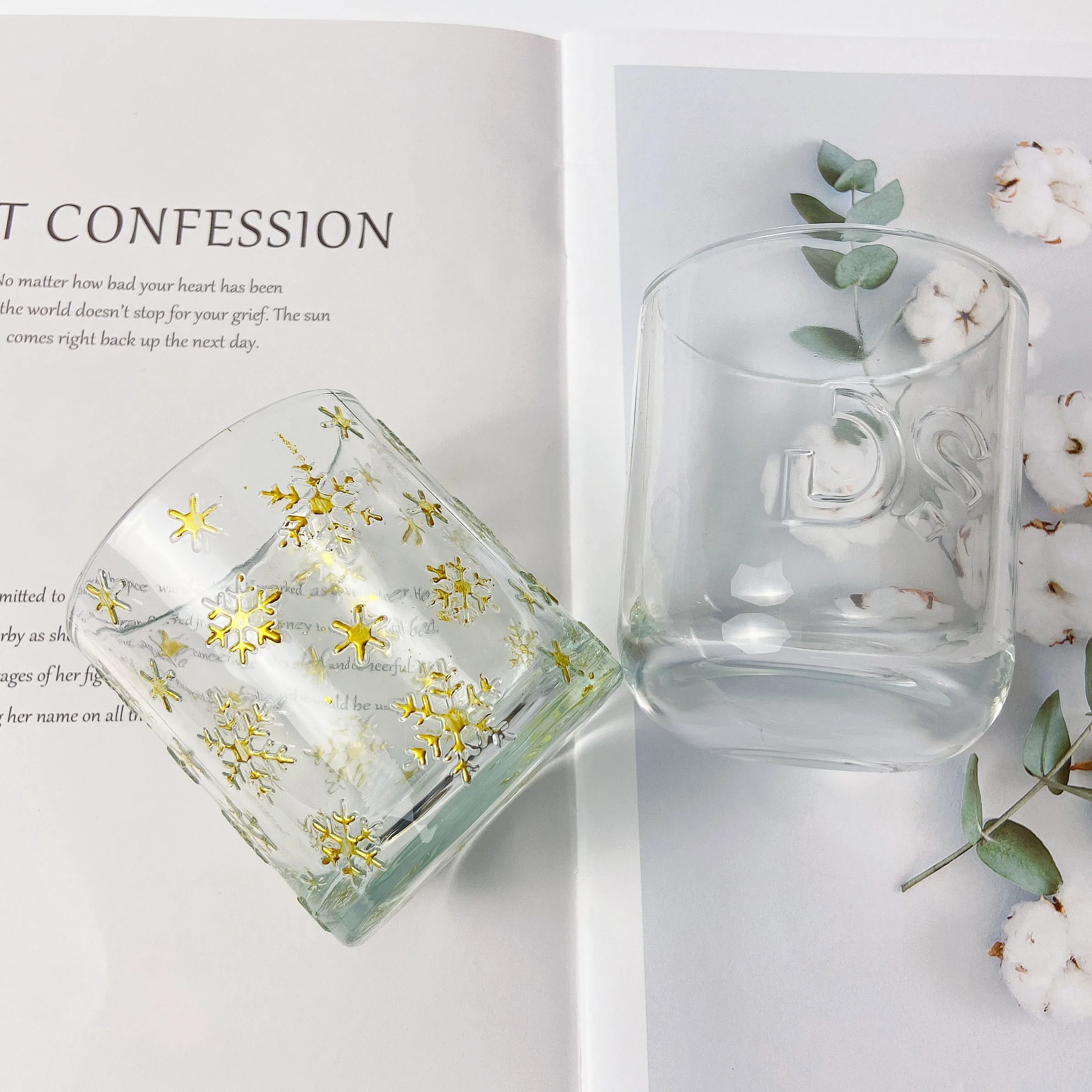 Popular Clear Luxury Candle Jar With Customization Design Candle Jar Engraved Snowflake Clear