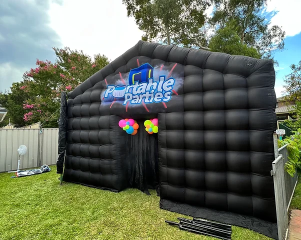 Blow-Up Party: Inflatable Black Plastic Dance Club & Bar - WebUrbanist