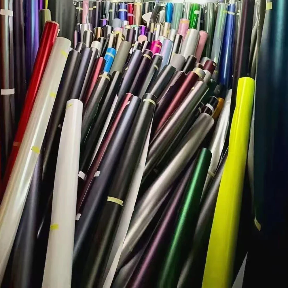 Carlas Hot-Selling High-Quality Pvc 1.52 16.5M / Roll Pvc High-Gloss Bubble-Free Red Blue