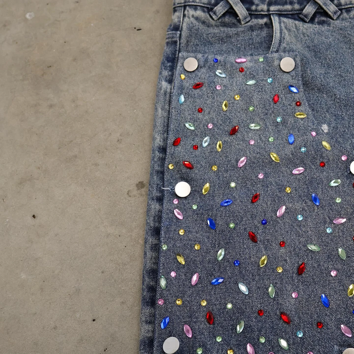 Denim Manufacturer Custom Double Waist Knees Diamonds Rhinestone Baggy Cargo Jeans Denim Shorts Men's Jorts manufacture