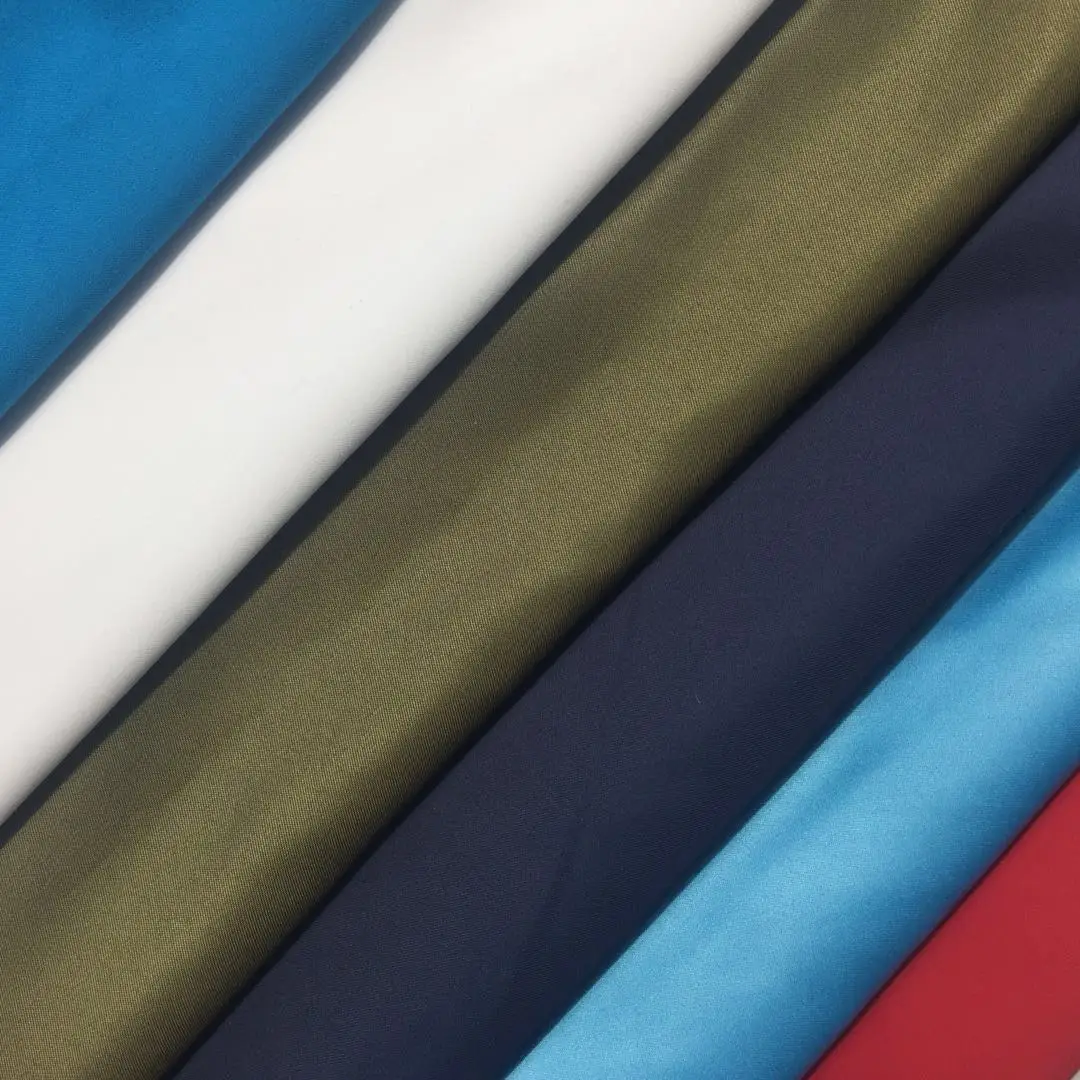 Хлопковая на ощупь ткань из 100% полиэстера с начесом из микрофибры подкладка для сумок поставка с завода 136 цветов