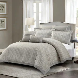 For KOSMOS Luxury Elegant Jacquard 8-Piece Bedding Set Customized Modern Style Comforter with 200TC Woven Polyester 8pcs