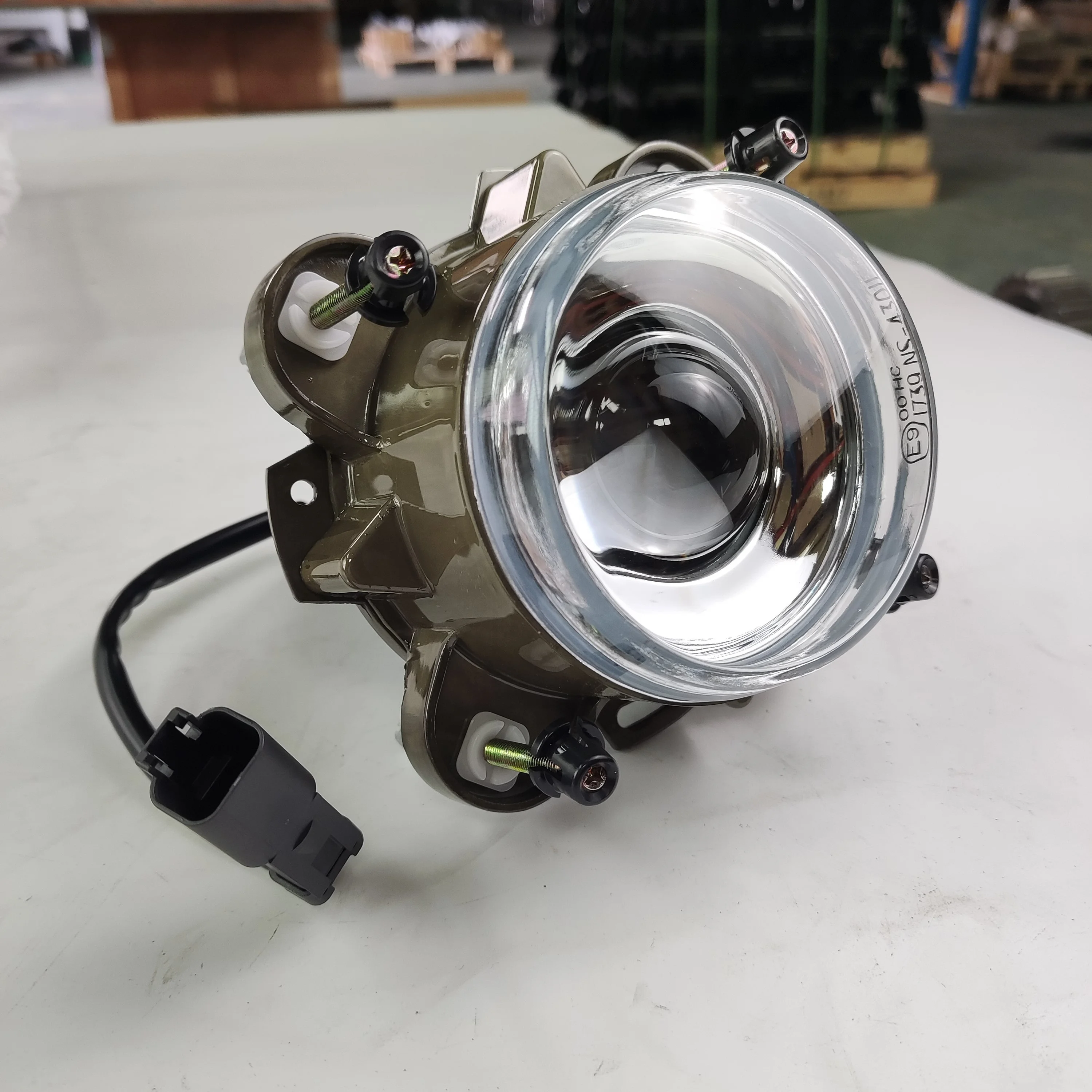 Komatsu Dump Truck Part 56D-06-31713 - Low Beam Lamp