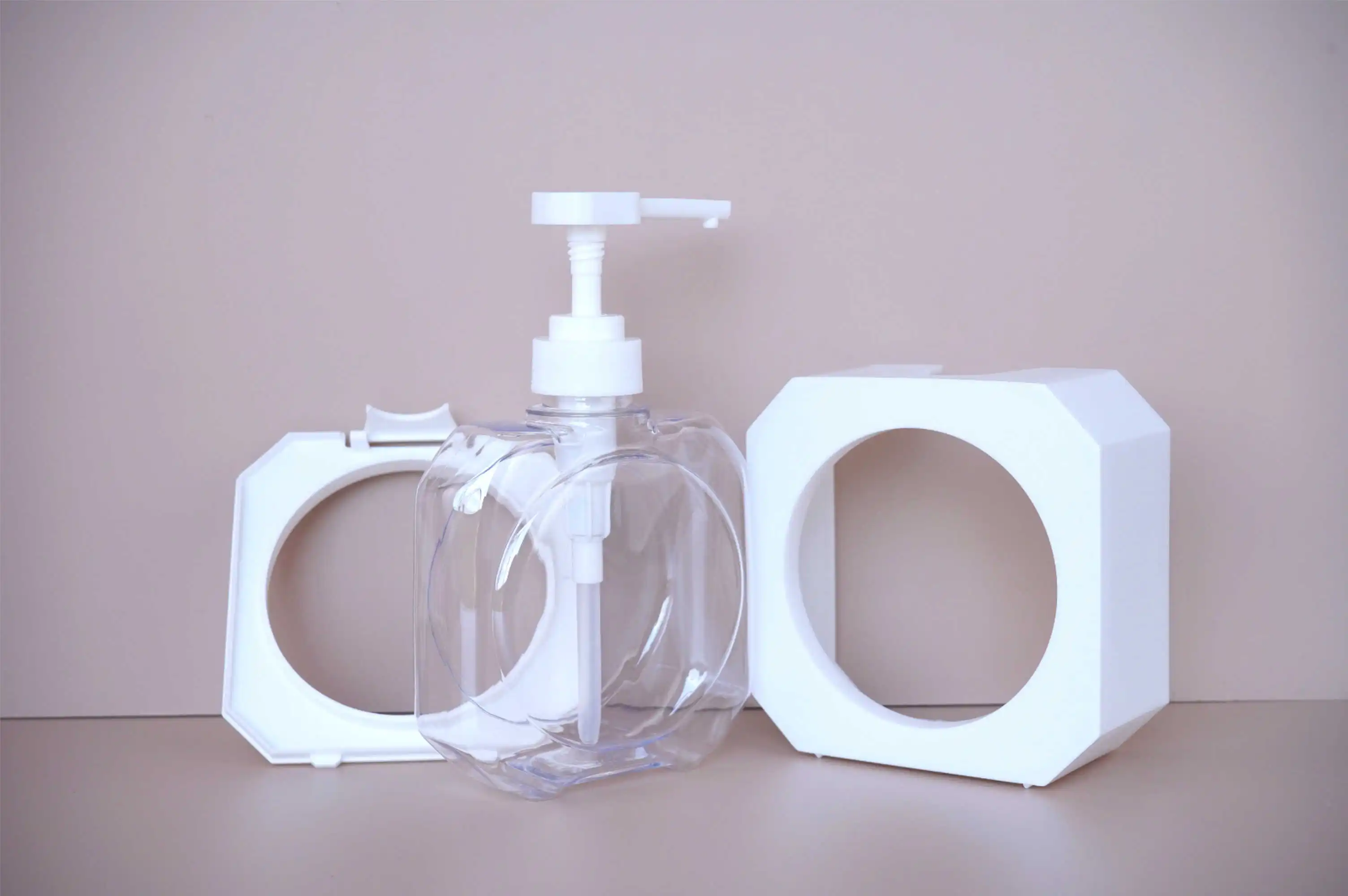 New Design Empty Square White and Pink 300 500ml Shampoo Shower Gel Lotion Pump Bottle  Can Be Custom Printing LOGO