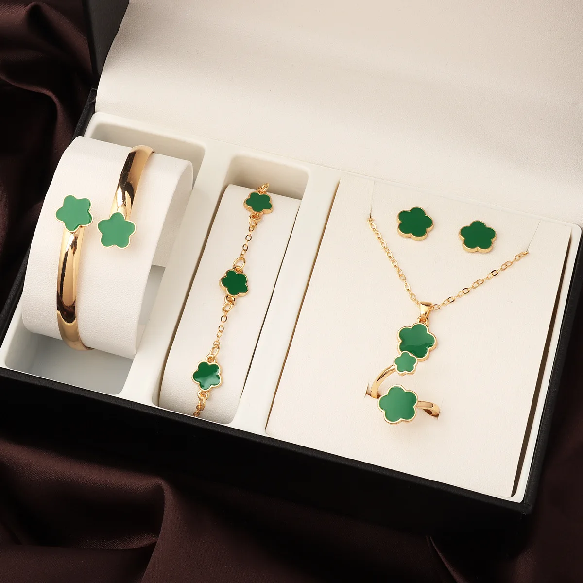 Temu Hot Sale Bright Lucky Plum Blossom Alloy Womens Punk Jewelry Set Necklace Bracelet Clover Necklace Ring Earrings