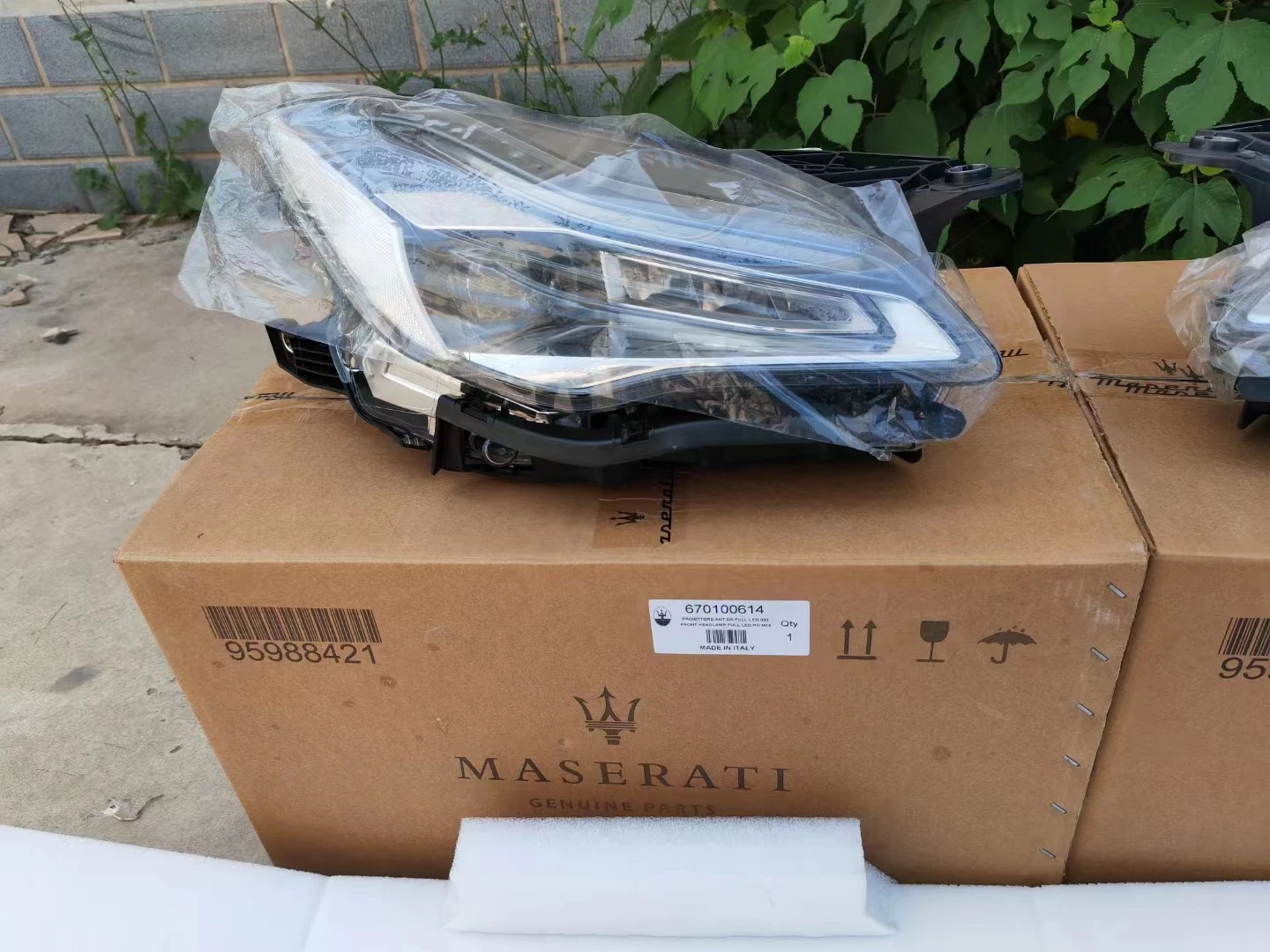 玛莎拉蒂quattroporte M156 2018-2020原始设备制造商670100614