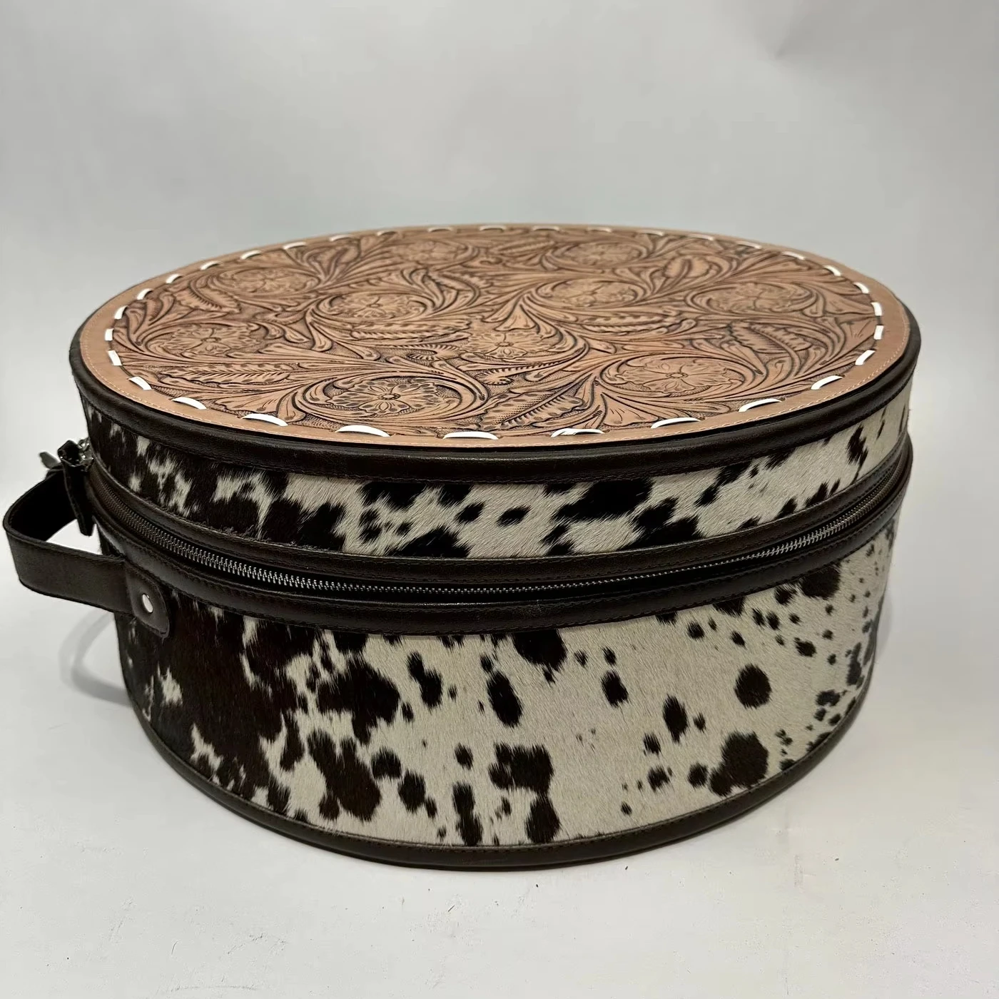 Embossed Leather Hat Box Round Zipper Cowboy Hat Box Travel case Black Velvet Interior Flat Brim Packaging for Women Storage