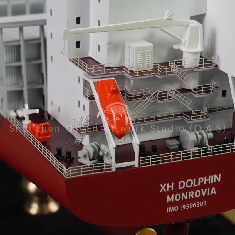 Highly detailed container ship model, featuring dock & anchor structures, true to ship construction and design. Custom logo & color available. Ideal for shipping industry gifts, exhibition display, office decoration. Factory wholesale, perfect souvenir for logistics and ship enterprises.Amber@vesselmodel.com Tel：+86 18038048785