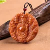 Giada Bianca di Livello A - Dio della Ricchezza Rosso Intenso